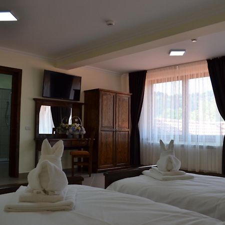 Hotel Rabbit Bran Moieciu de Jos Luaran gambar