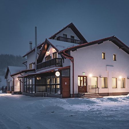 Hotel Rabbit Bran Moieciu de Jos Luaran gambar
