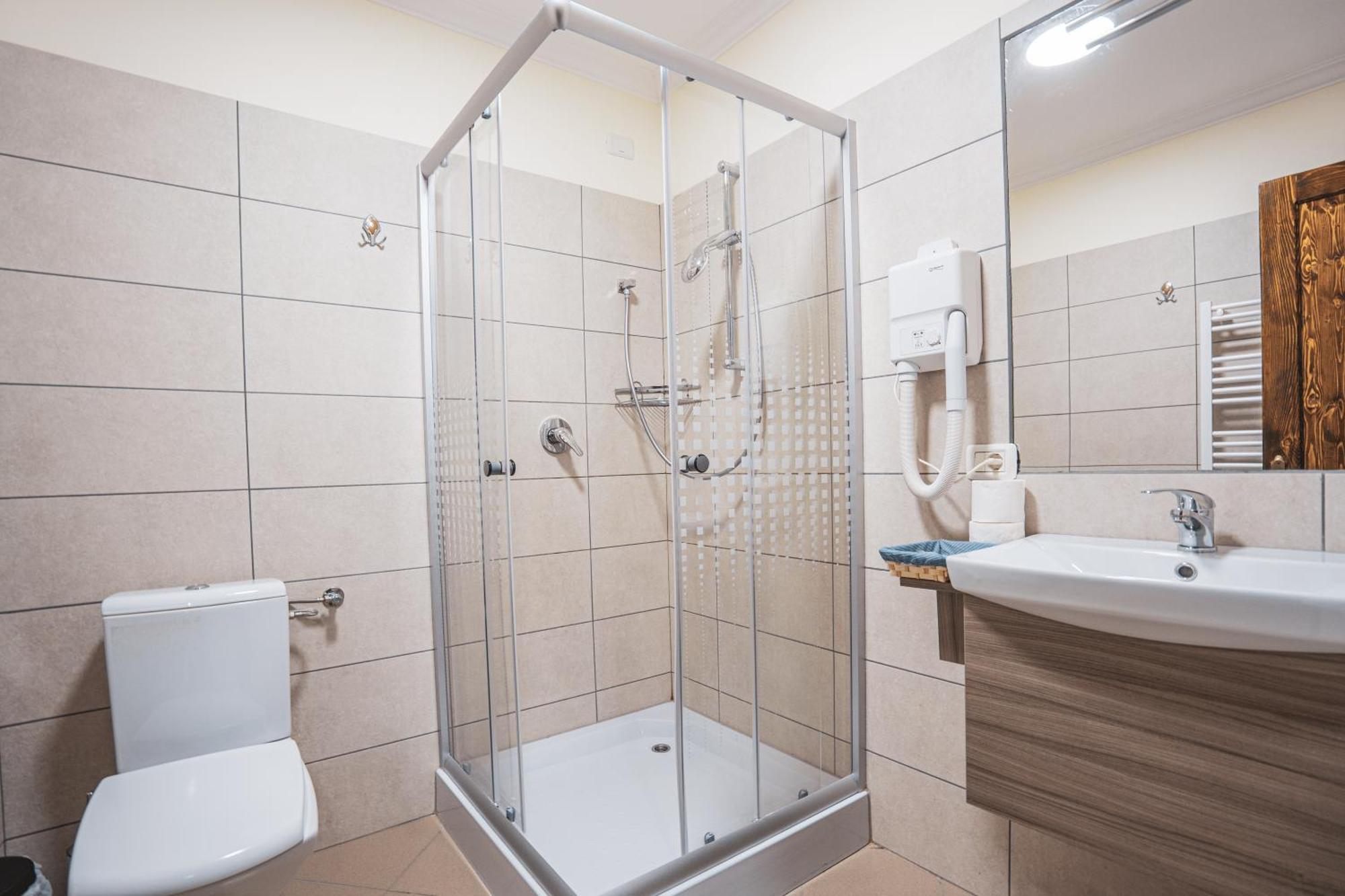 Hotel Rabbit Bran Moieciu de Jos Luaran gambar