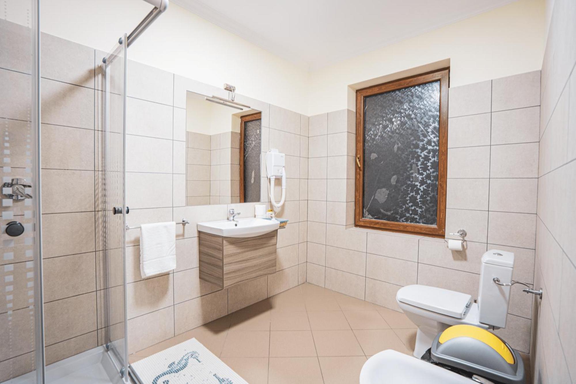 Hotel Rabbit Bran Moieciu de Jos Luaran gambar