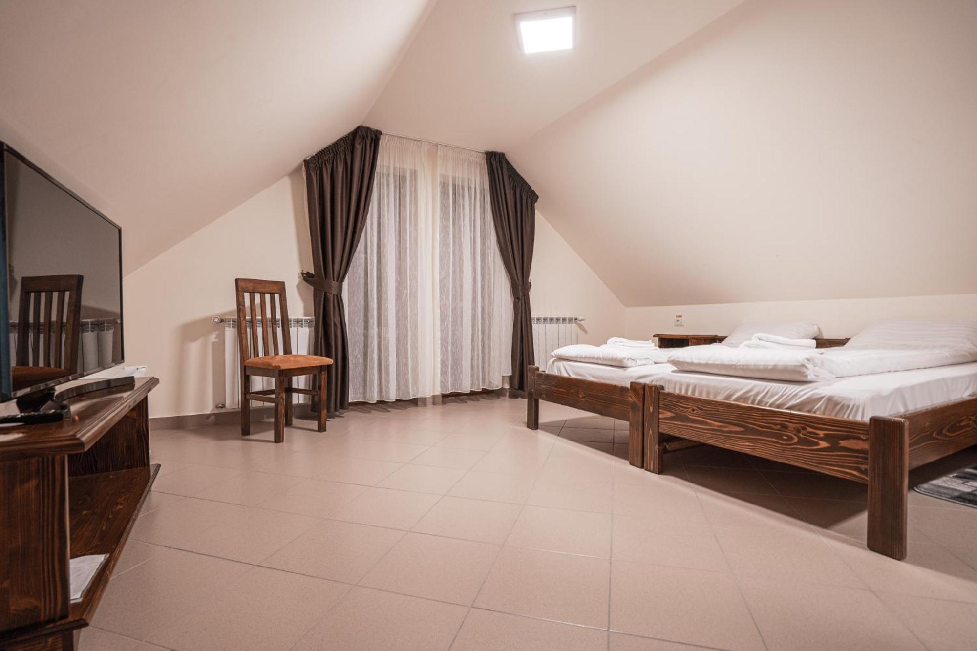 Hotel Rabbit Bran Moieciu de Jos Luaran gambar