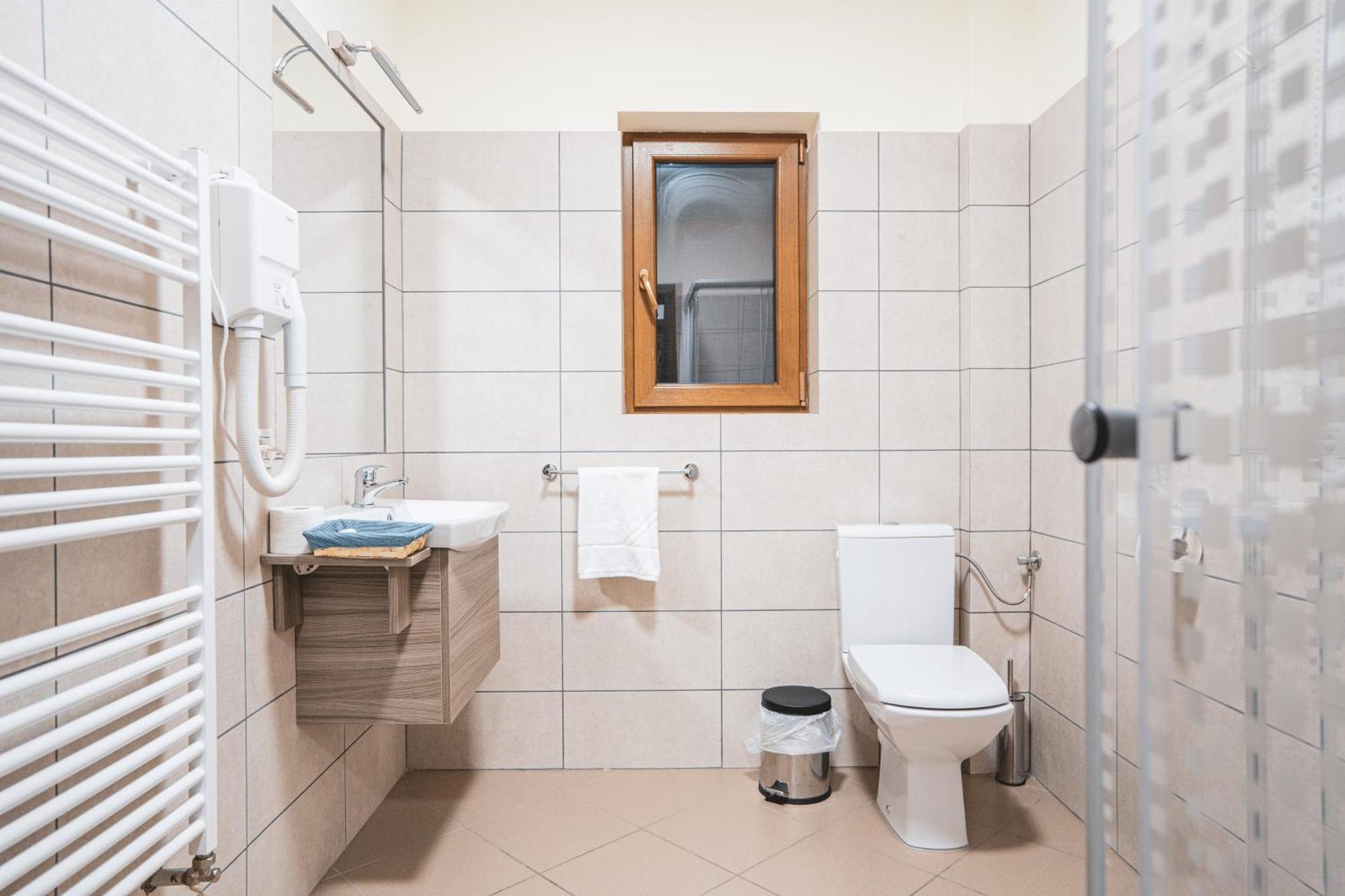 Hotel Rabbit Bran Moieciu de Jos Luaran gambar