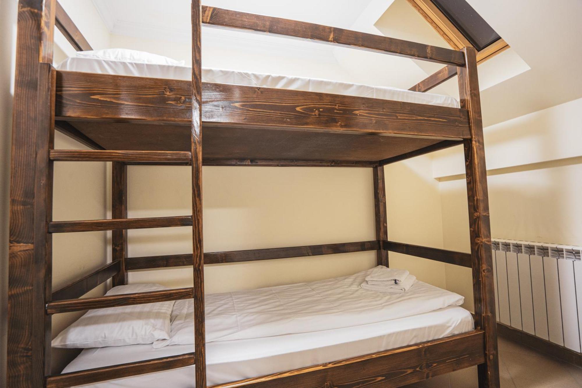 Hotel Rabbit Bran Moieciu de Jos Luaran gambar