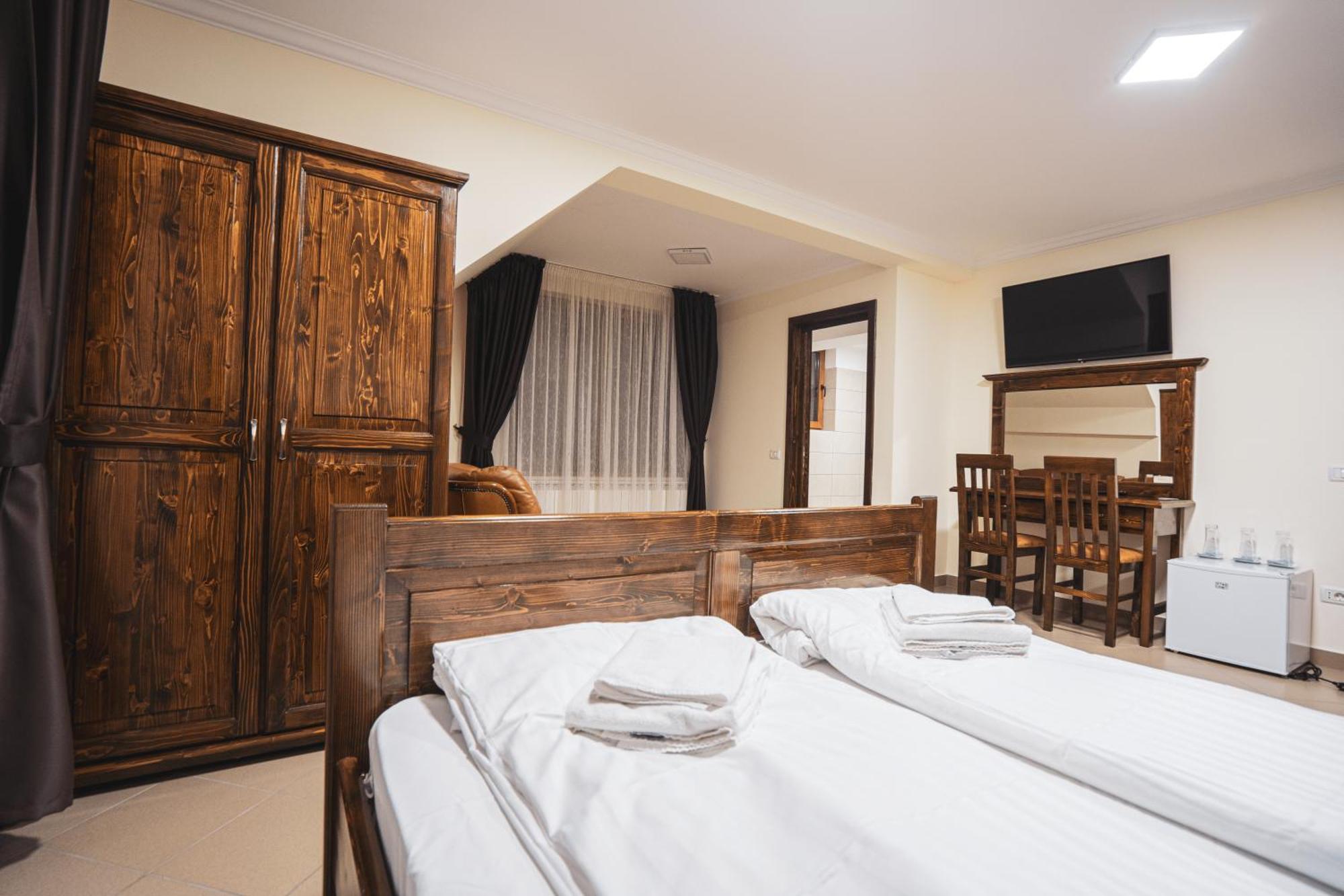 Hotel Rabbit Bran Moieciu de Jos Luaran gambar