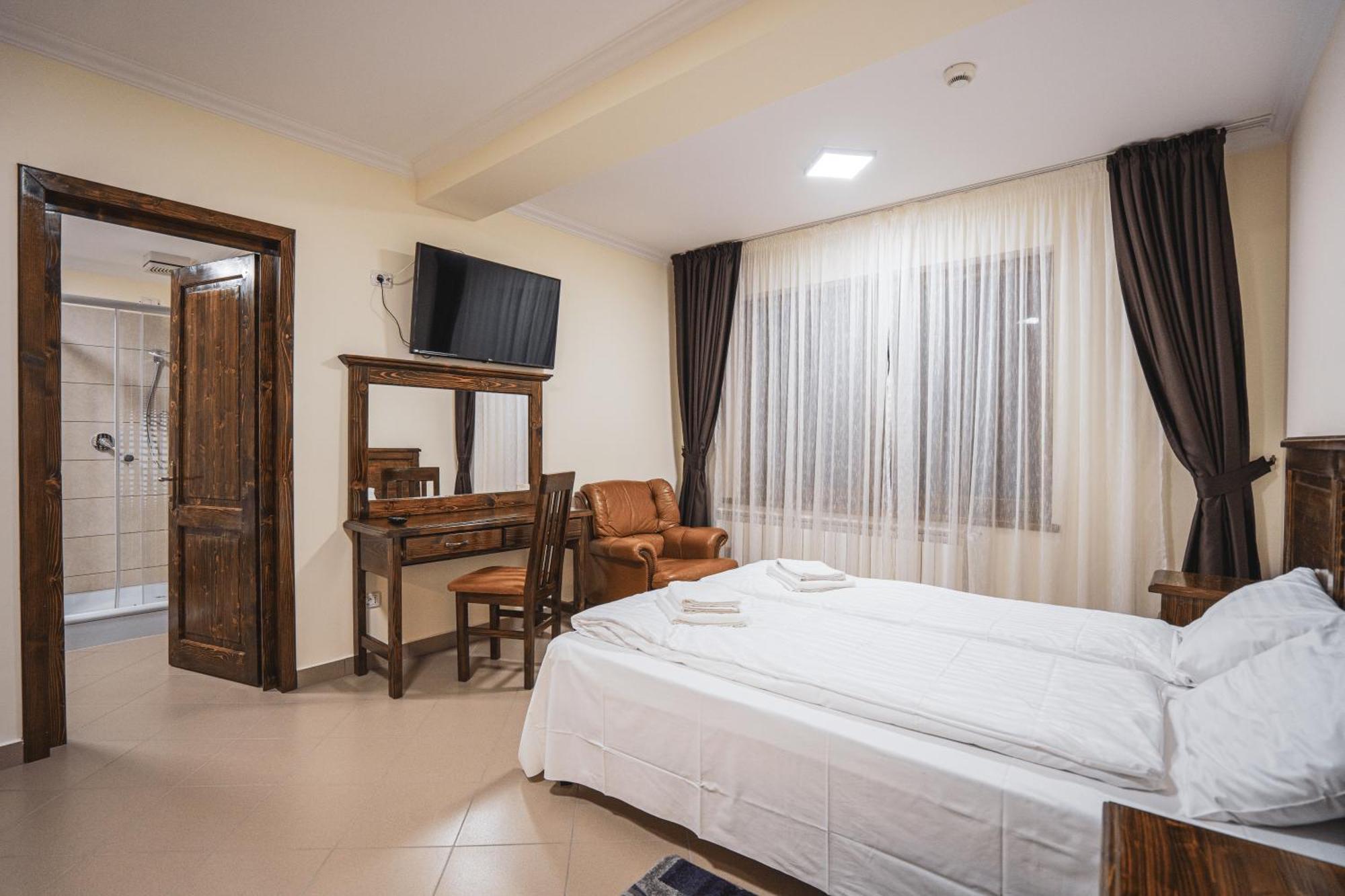 Hotel Rabbit Bran Moieciu de Jos Luaran gambar