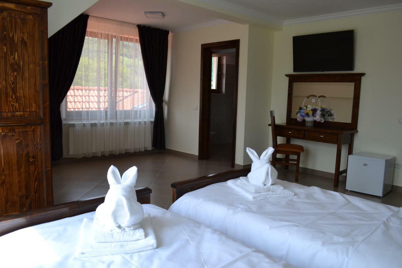 Hotel Rabbit Bran Moieciu de Jos Luaran gambar